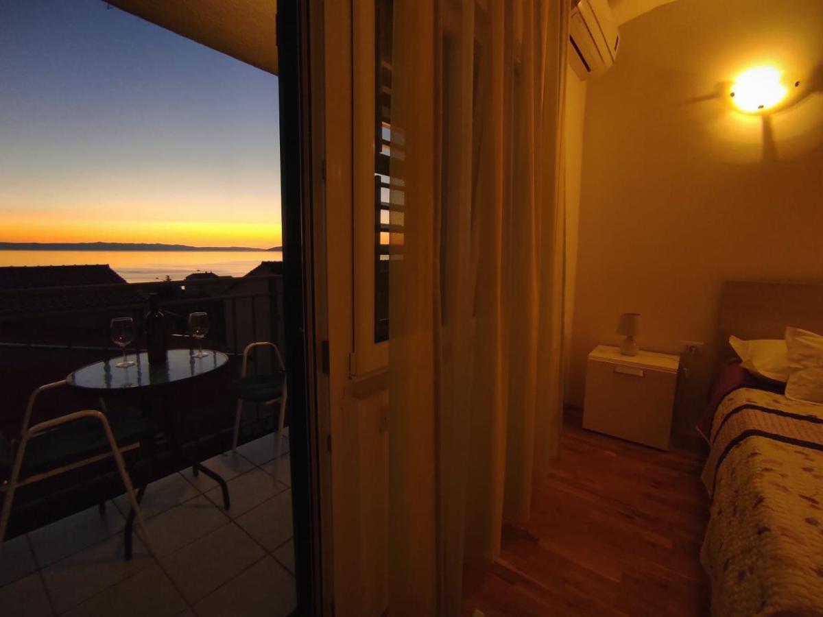 Apartments De La Marina Makarska Kültér fotó